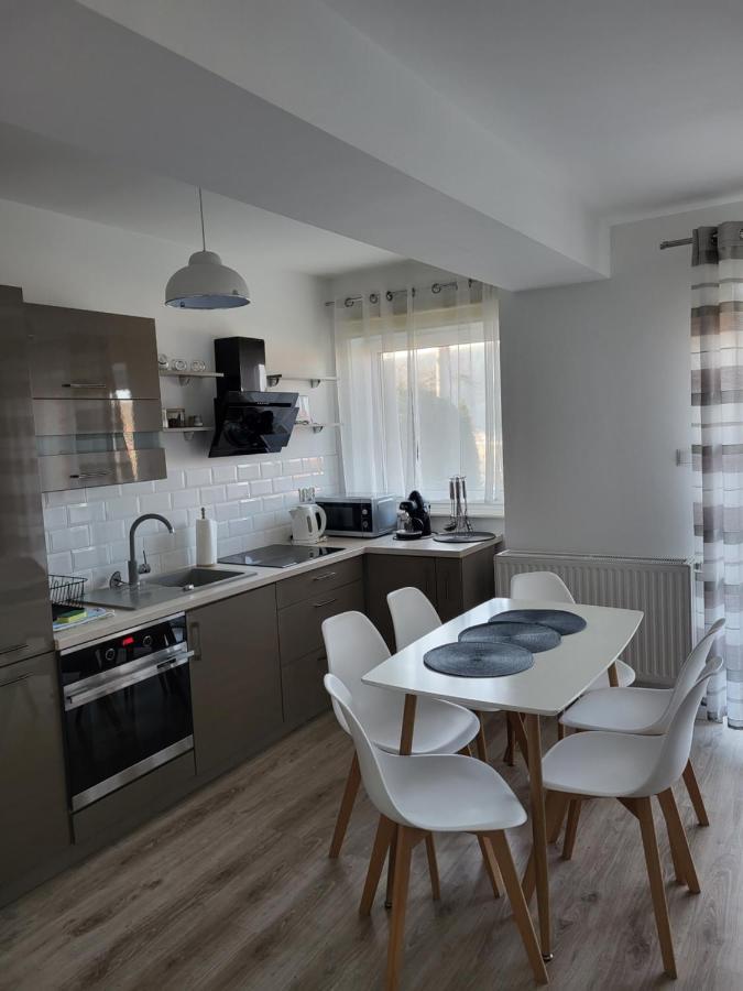 Apartament Z Widokiem-Blizej Zdroju Polanica-Zdrój Exterior foto