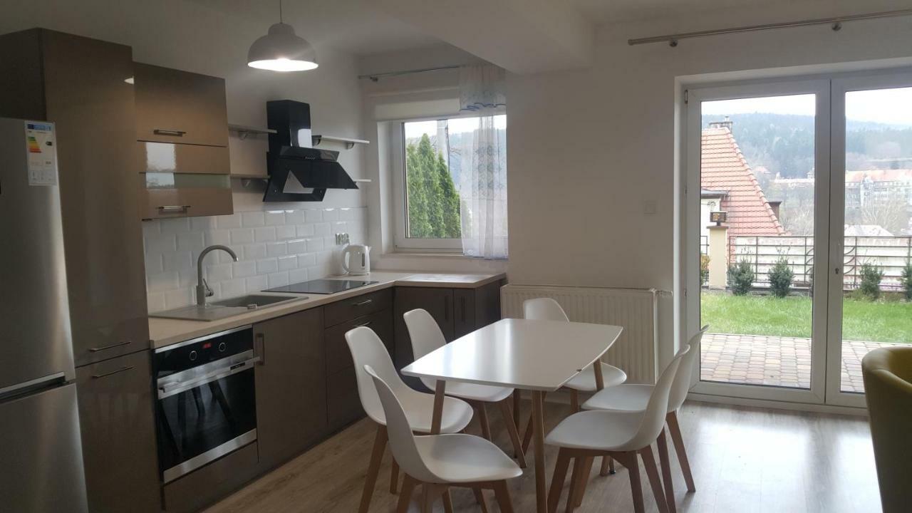 Apartament Z Widokiem-Blizej Zdroju Polanica-Zdrój Exterior foto