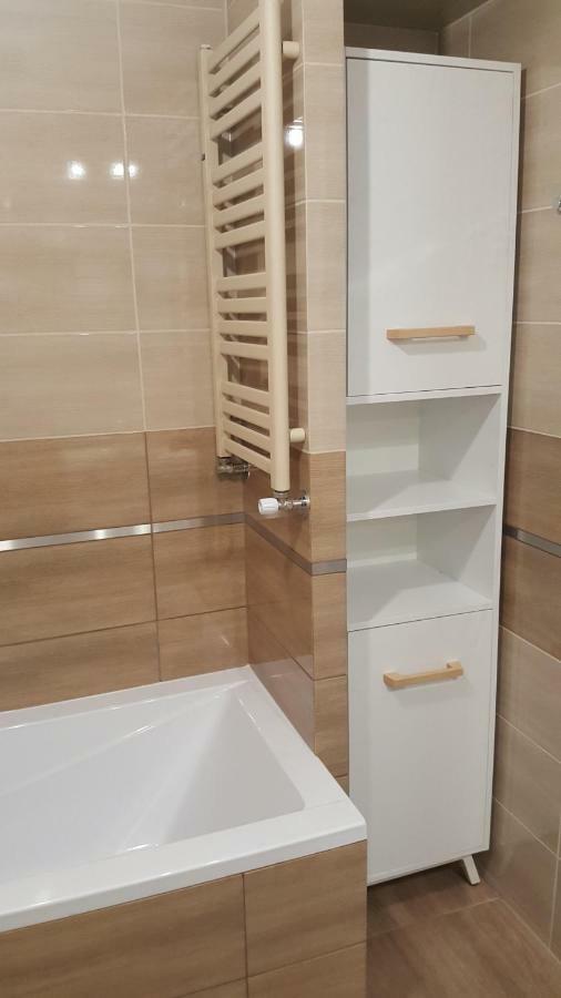 Apartament Z Widokiem-Blizej Zdroju Polanica-Zdrój Exterior foto